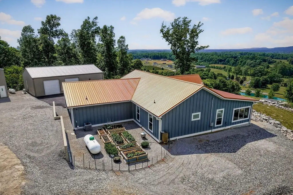 1005 Bethlehem Estates Rickman TN 38580