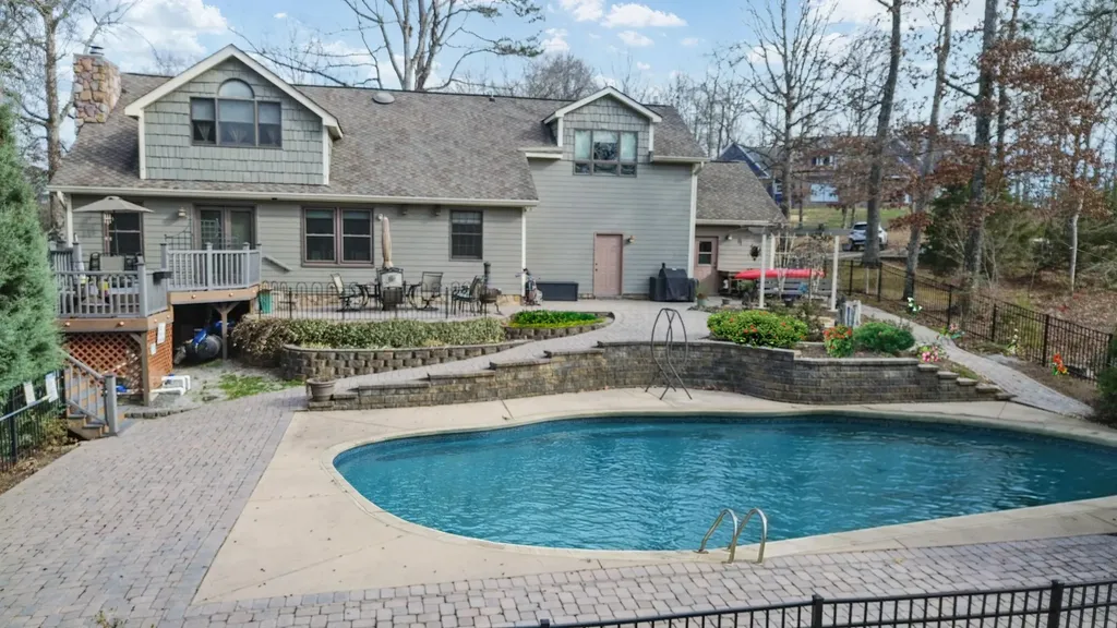1909 Beech Cove Drive, NW Cleveland TN 37312