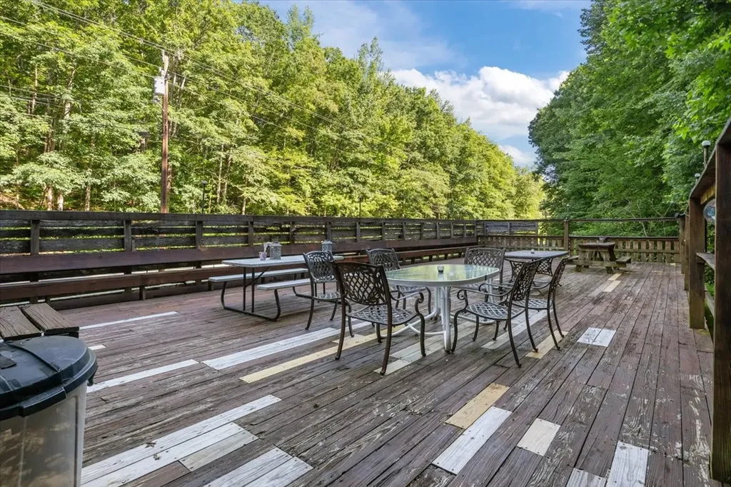 3865 Clydeton Road, S Waverly TN 37185