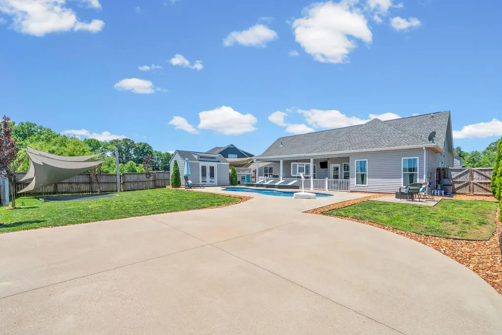 1108 Michaela Circle Clarksville TN 37043
