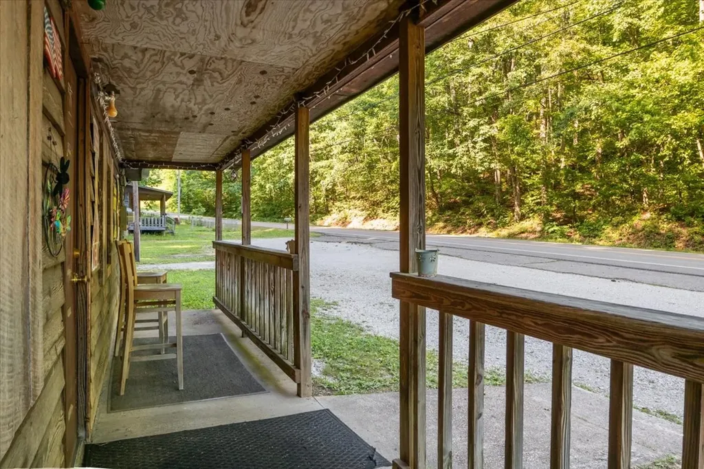 3861 Clydeton Road Waverly TN 37185