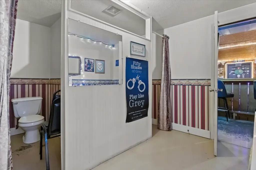 3861 Clydeton Road Waverly TN 37185