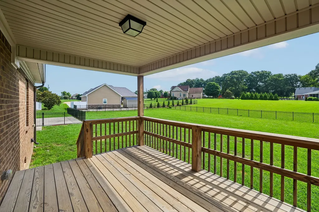 32 Richland Hills Drive Manchester TN 37355