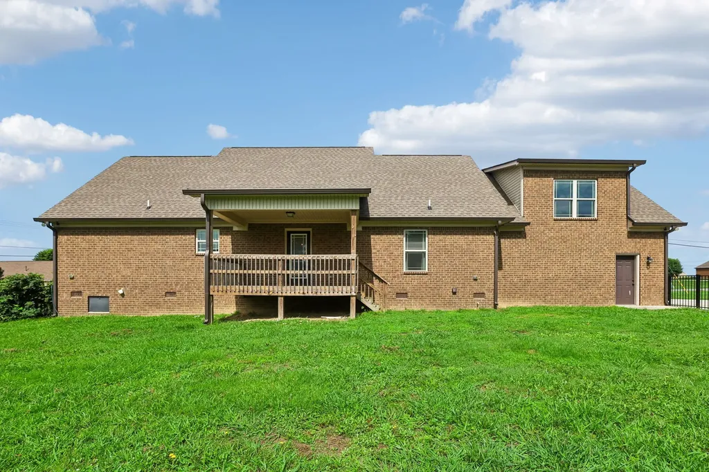 32 Richland Hills Drive Manchester TN 37355