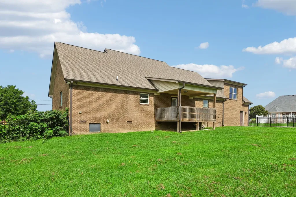 32 Richland Hills Drive Manchester TN 37355