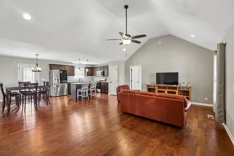 32 Richland Hills Drive Manchester TN 37355