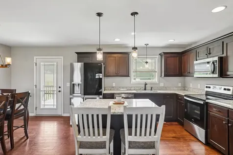 32 Richland Hills Drive Manchester TN 37355