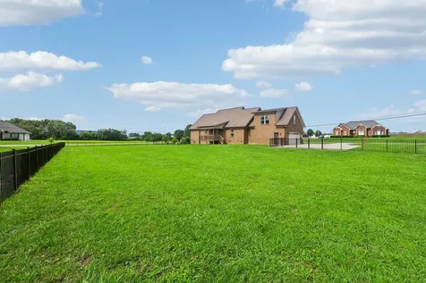 32 Richland Hills Drive Manchester TN 37355