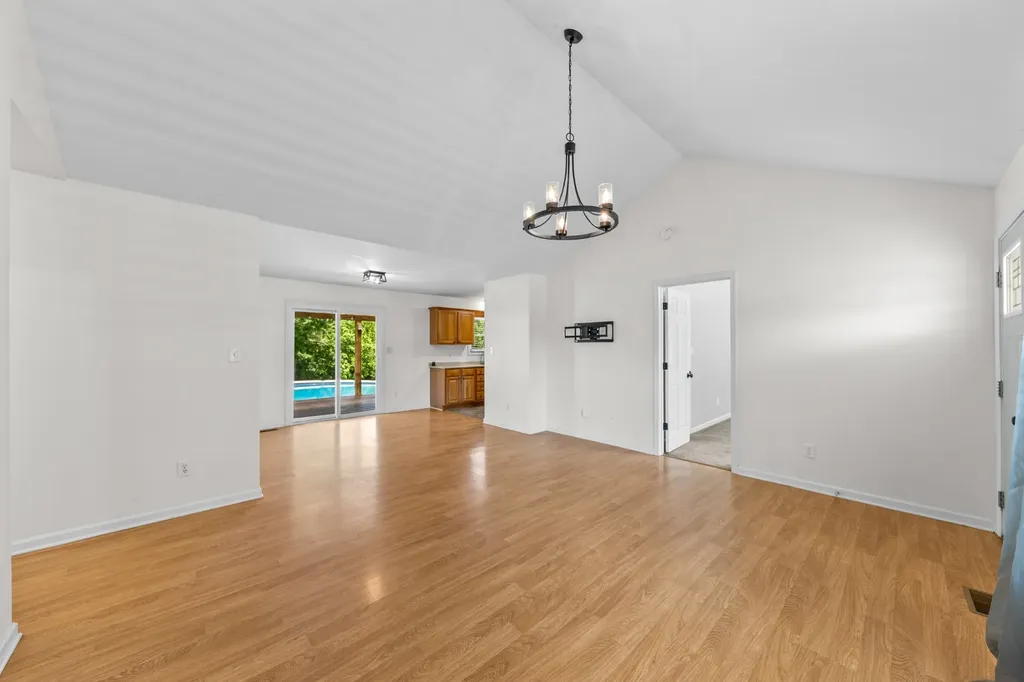 824 Mulberry Drive Columbia TN 38401