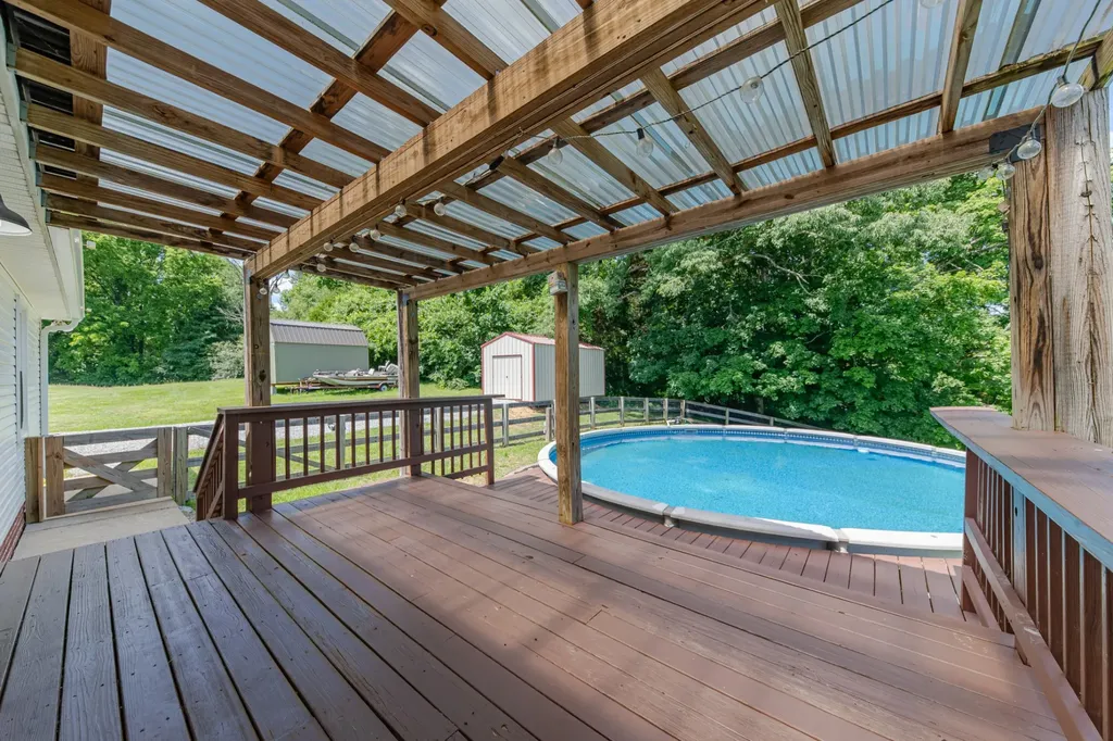824 Mulberry Drive Columbia TN 38401