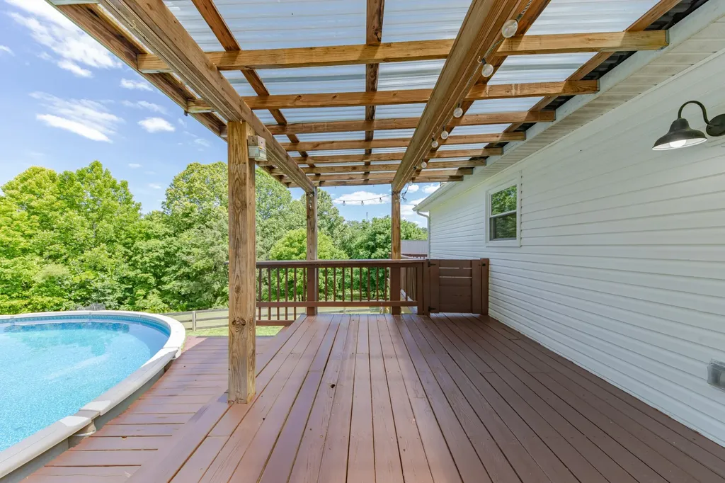 824 Mulberry Drive Columbia TN 38401