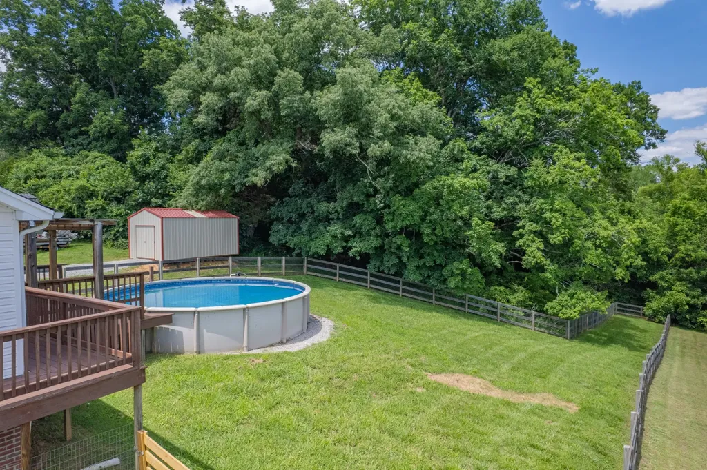 824 Mulberry Drive Columbia TN 38401