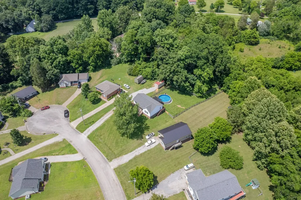 824 Mulberry Drive Columbia TN 38401