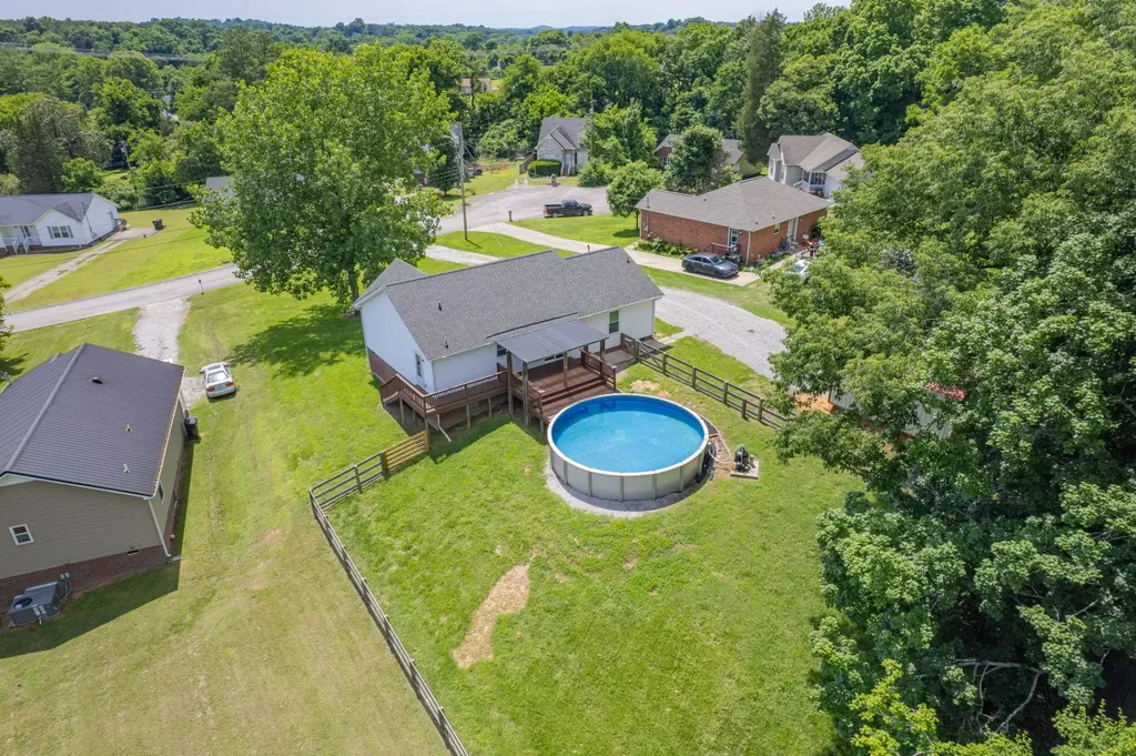 824 Mulberry Drive Columbia TN 38401