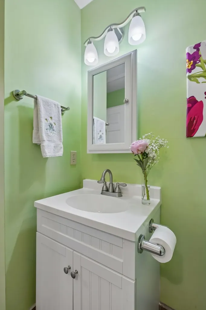352 Deer Lake Drive Nashville TN 37221