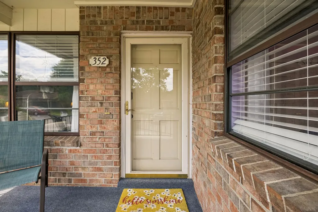 352 Deer Lake Drive Nashville TN 37221