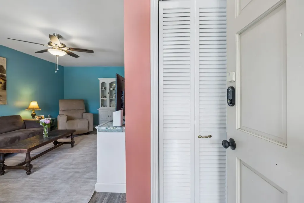 352 Deer Lake Drive Nashville TN 37221