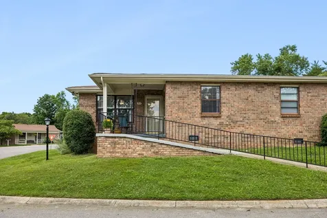 352 Deer Lake Drive Nashville TN 37221
