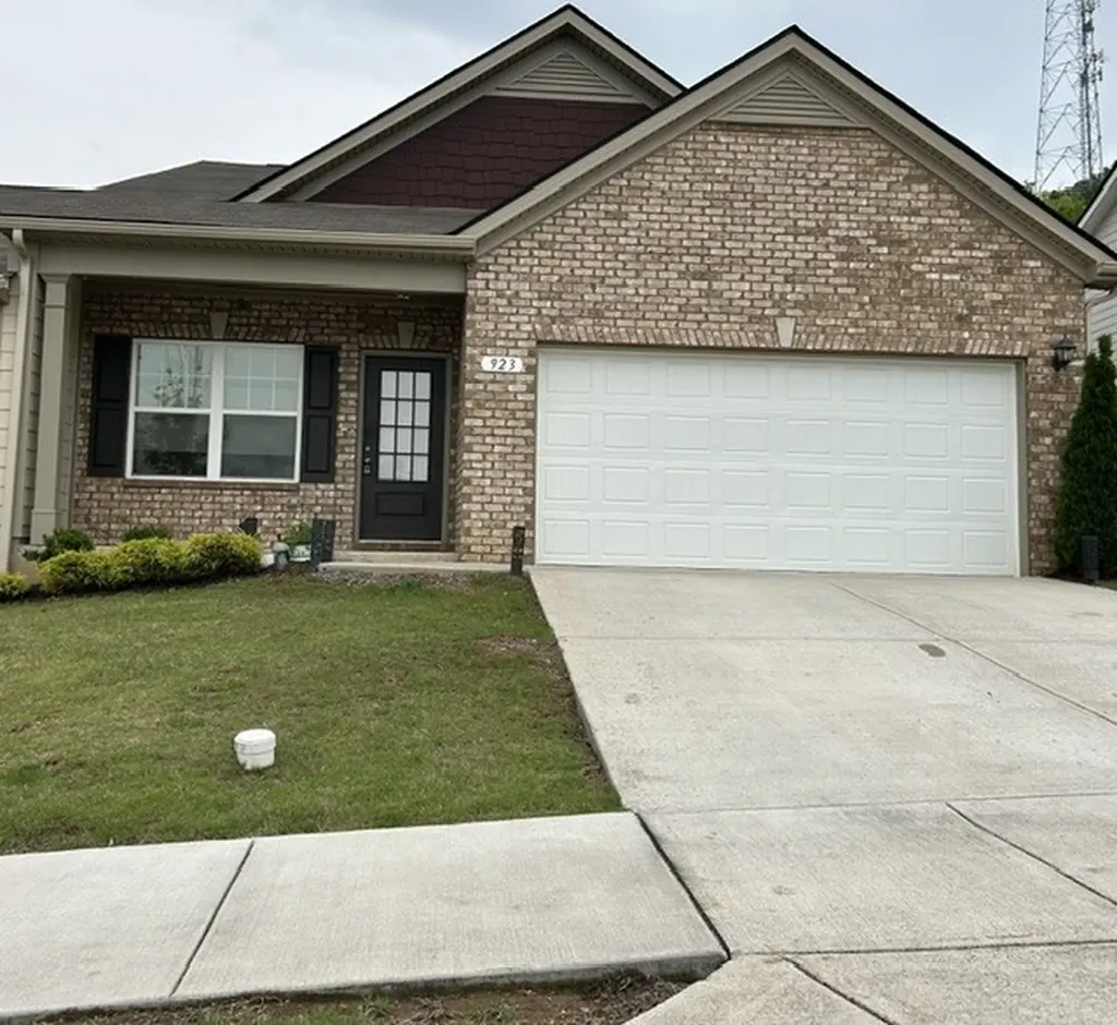 923 Millstream Drive Nashville TN 37218