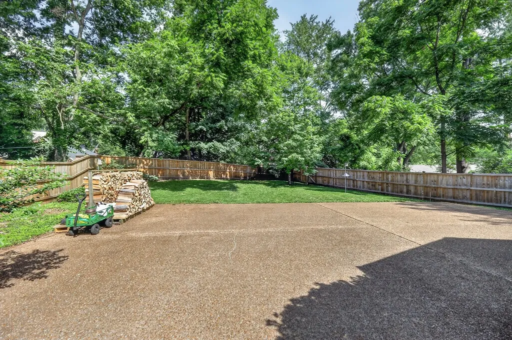 301 W Chownings Court Franklin TN 37064