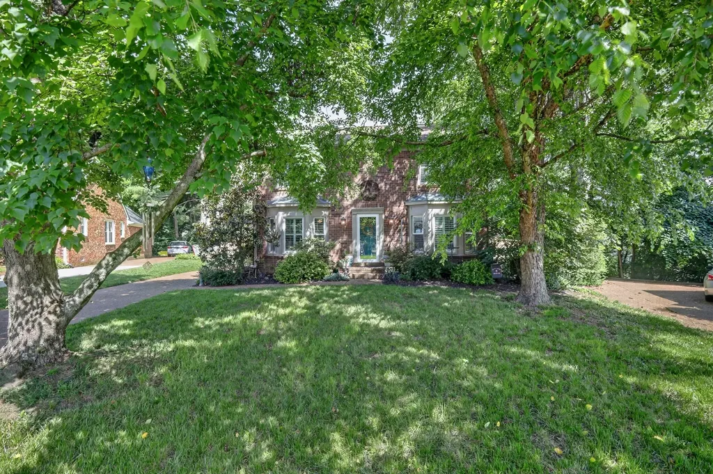 301 W Chownings Court Franklin TN 37064