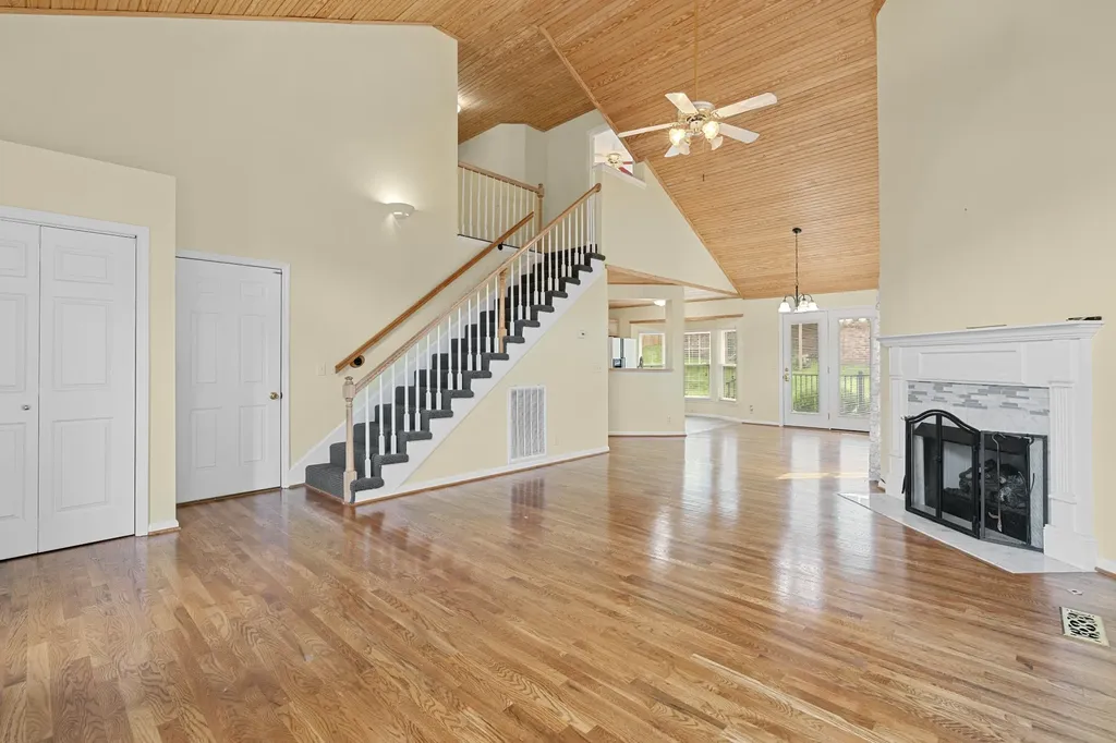 116 Breakwater, N Hendersonville TN 37075