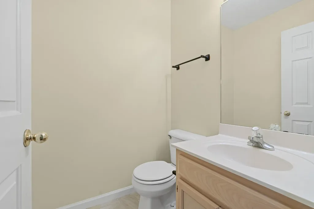 116 Breakwater, N Hendersonville TN 37075
