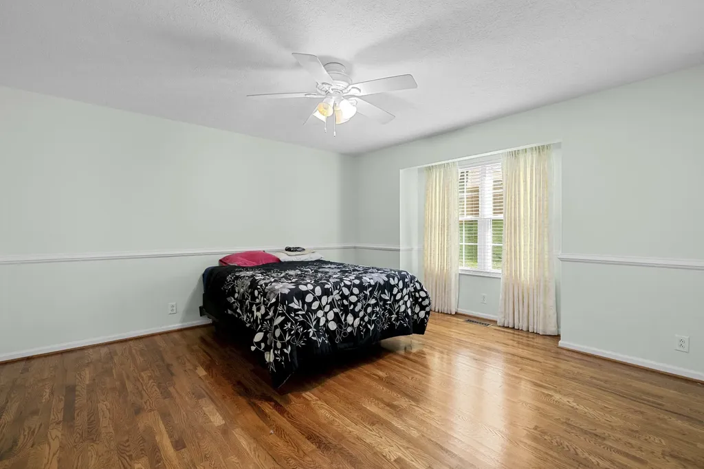 116 Breakwater, N Hendersonville TN 37075