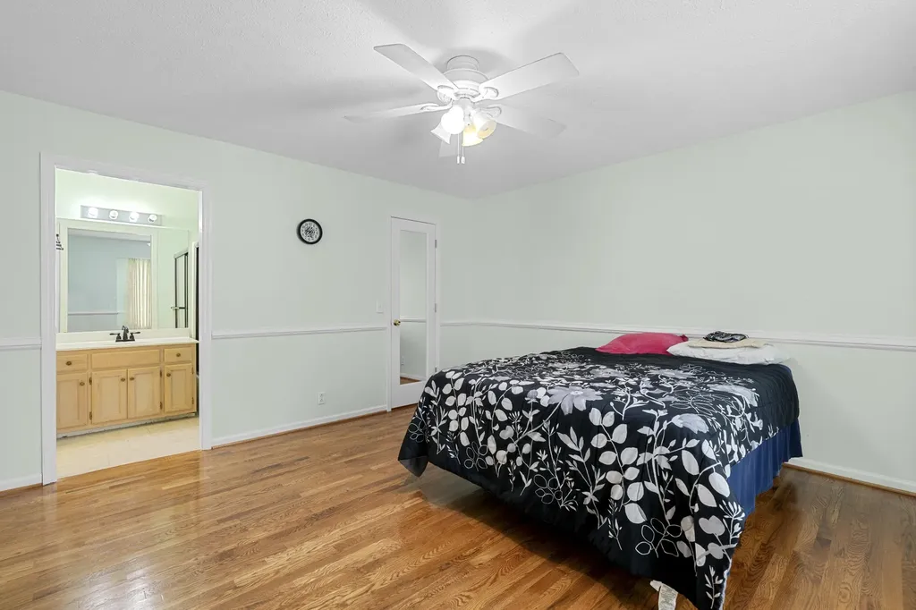 116 Breakwater, N Hendersonville TN 37075