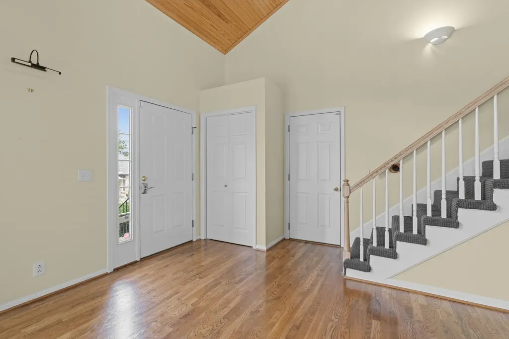 116 Breakwater, N Hendersonville TN 37075