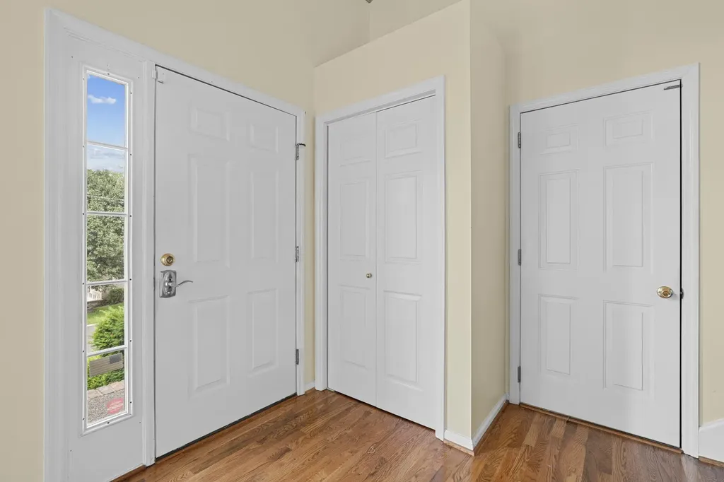 116 Breakwater, N Hendersonville TN 37075