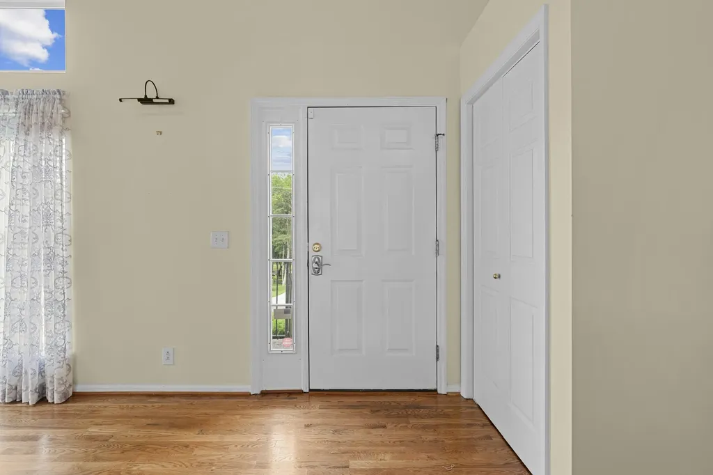 116 Breakwater, N Hendersonville TN 37075