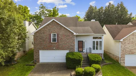 116 Breakwater, N Hendersonville TN 37075