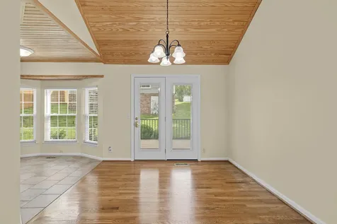 116 Breakwater, N Hendersonville TN 37075
