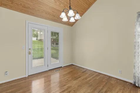 116 Breakwater, N Hendersonville TN 37075