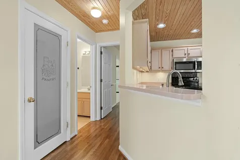 116 Breakwater, N Hendersonville TN 37075