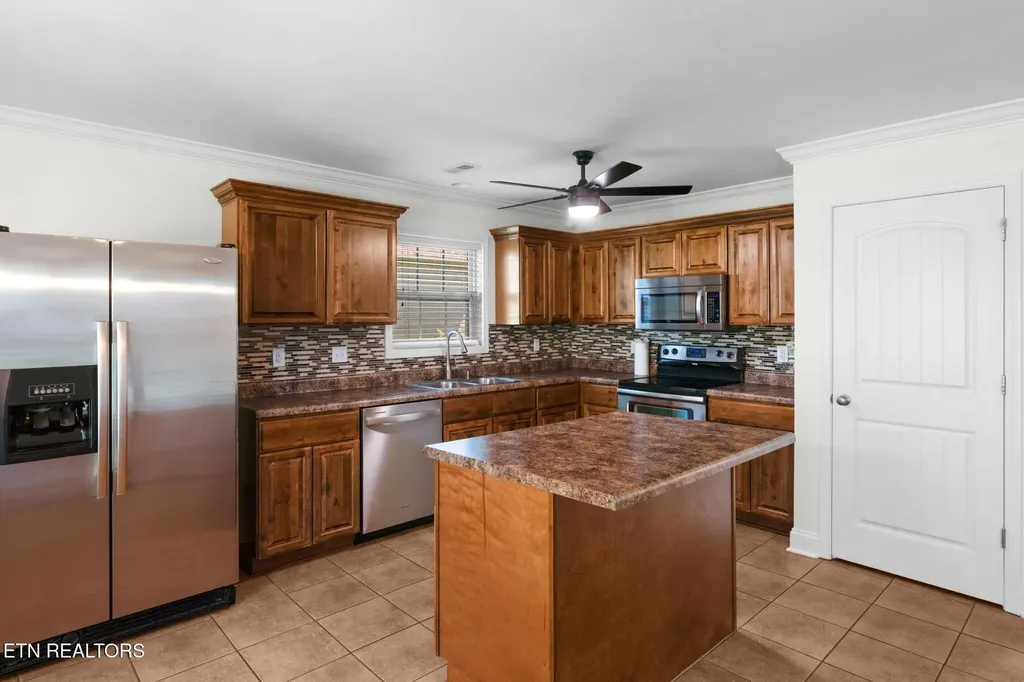 1112 Cherbourg Drive Maryville TN 37801