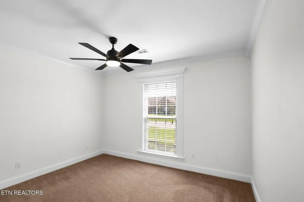 1112 Cherbourg Drive Maryville TN 37801