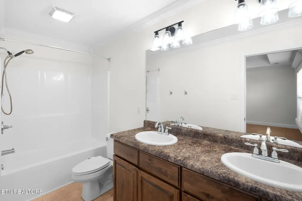 1112 Cherbourg Drive Maryville TN 37801