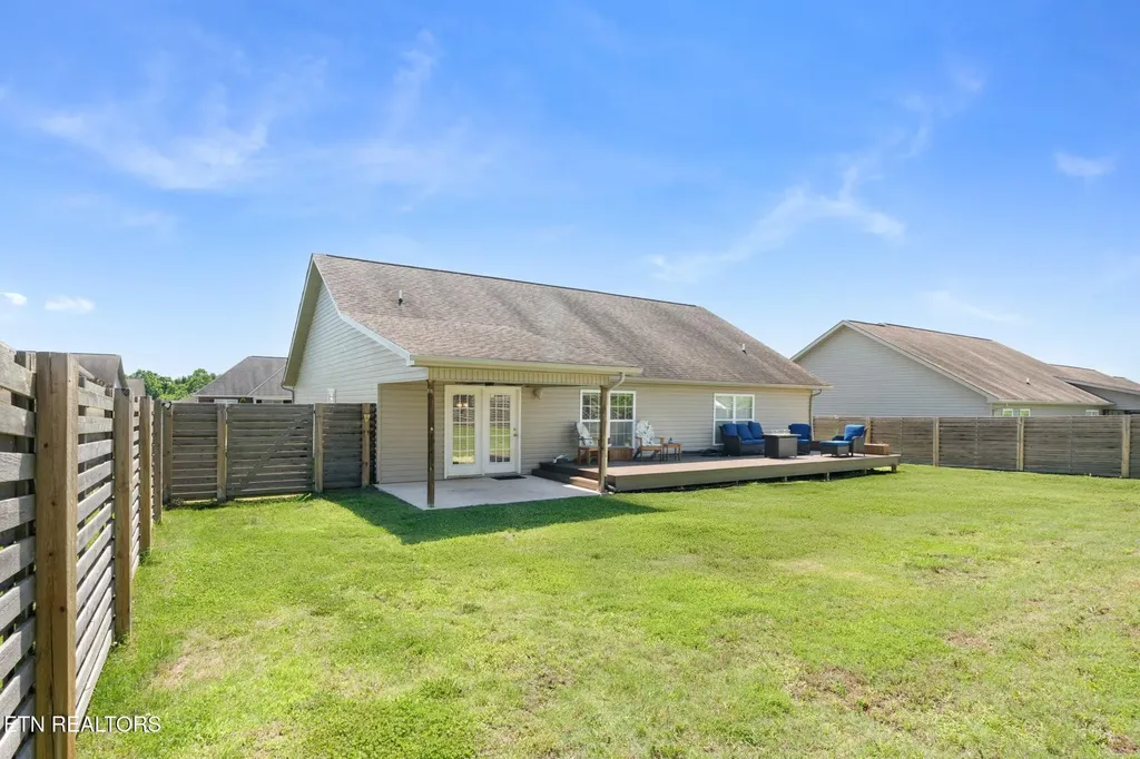 1112 Cherbourg Drive Maryville TN 37801