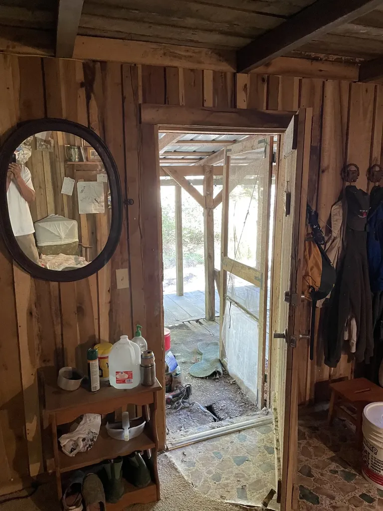 128 Day Break Road Summertown TN 38483