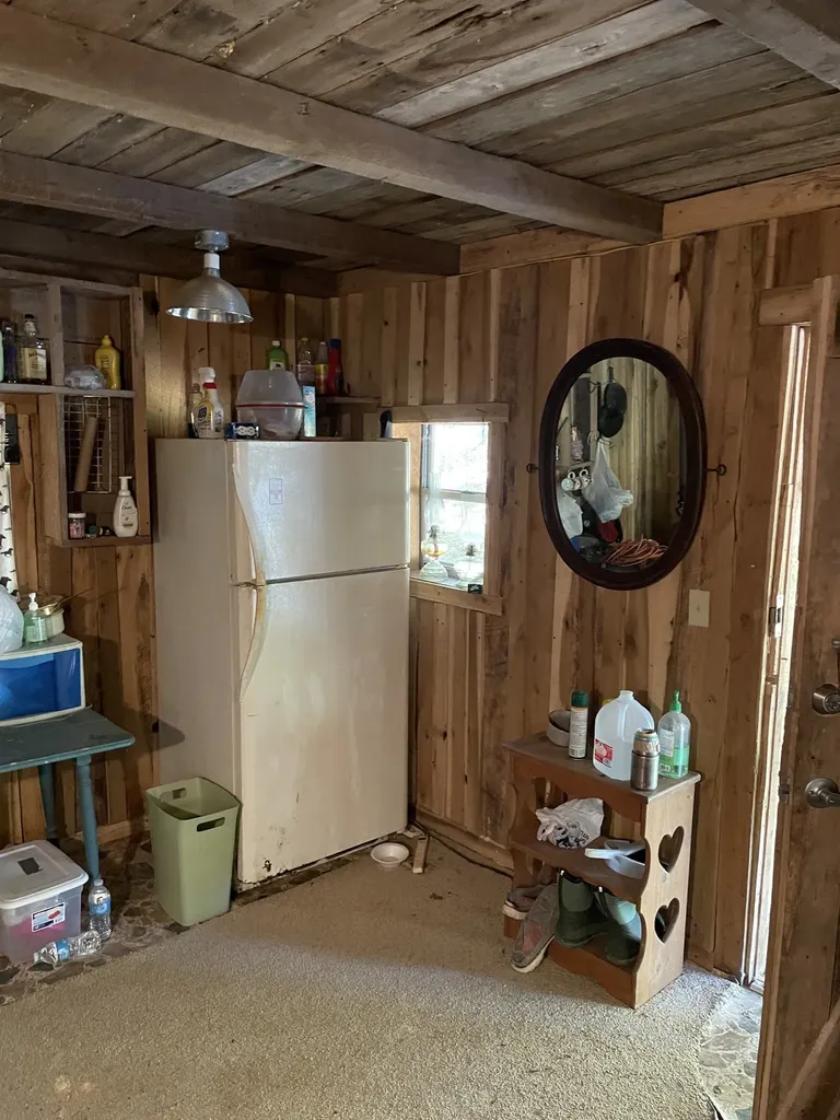 128 Day Break Road Summertown TN 38483