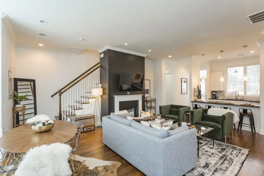 816 Smiley Street Nashville TN 37206