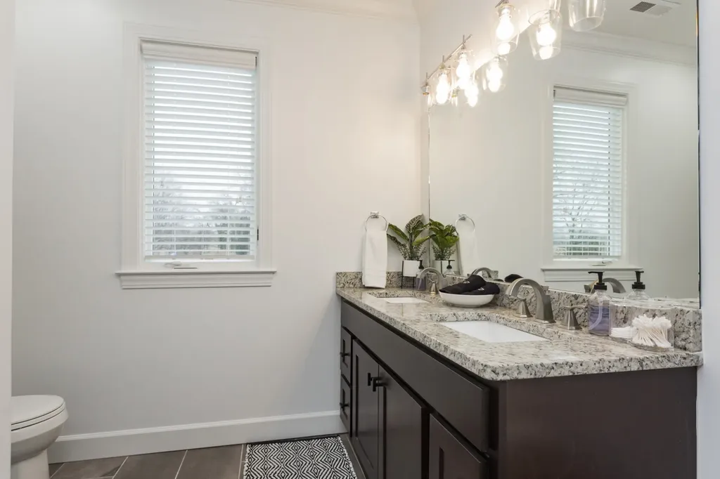 816 Smiley Street Nashville TN 37206