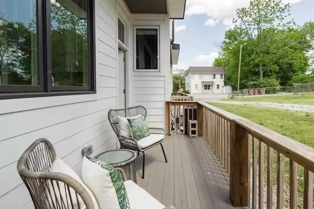 816 Smiley Street Nashville TN 37206