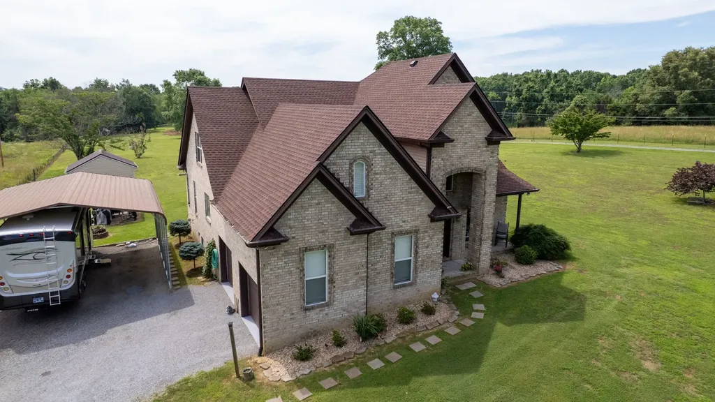 3128 31e Highway Bethpage TN 37022
