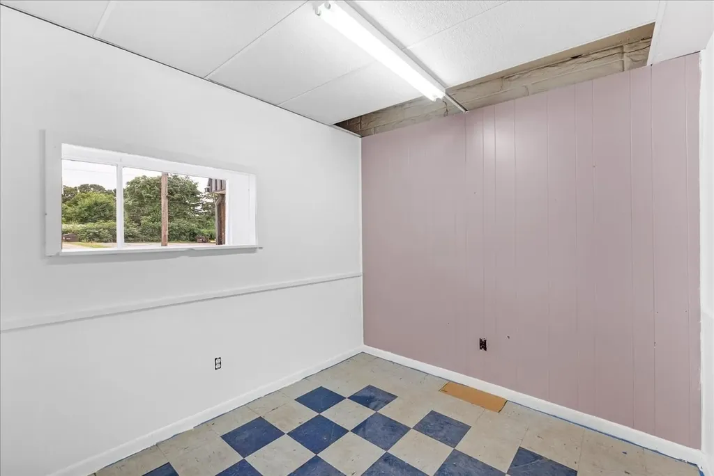 1055 Dinah Shore Boulevard Winchester TN 37398