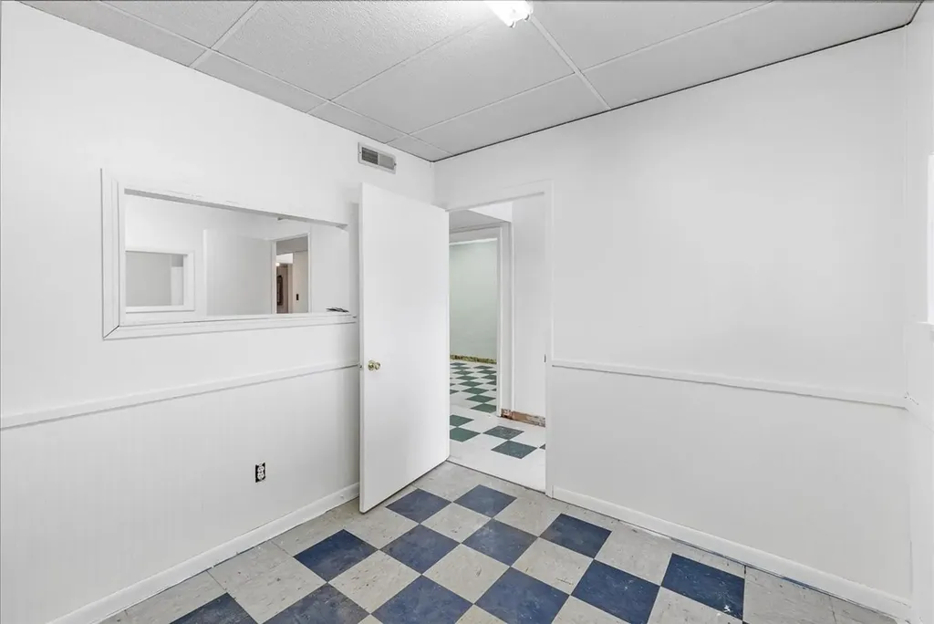 1055 Dinah Shore Boulevard Winchester TN 37398