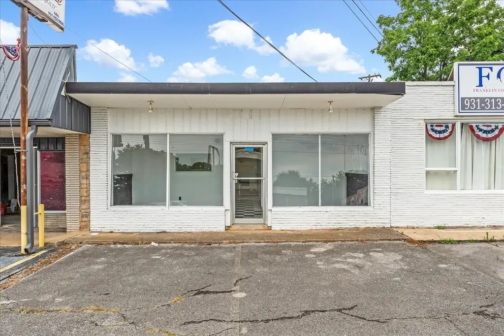 1055 Dinah Shore Boulevard Winchester TN 37398