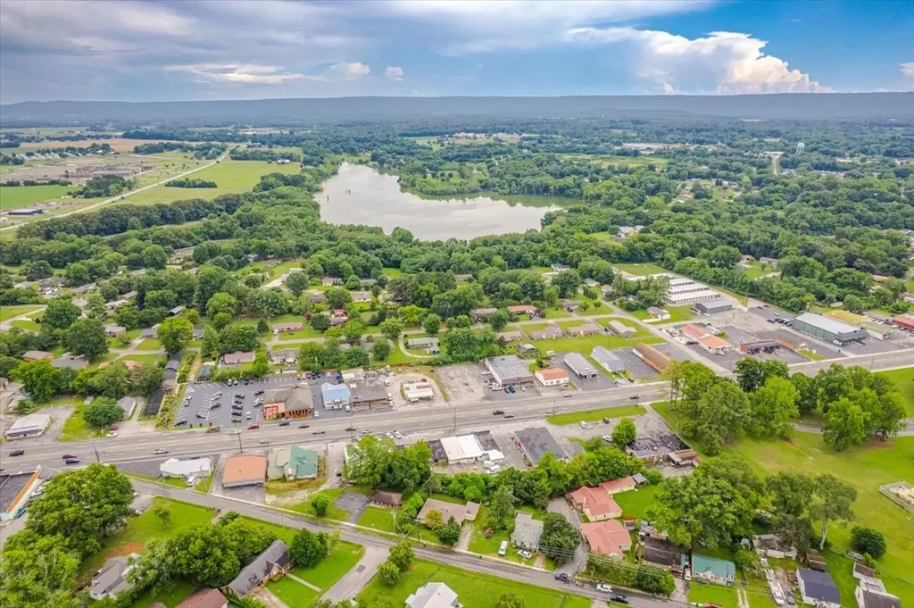 1055 Dinah Shore Boulevard Winchester TN 37398